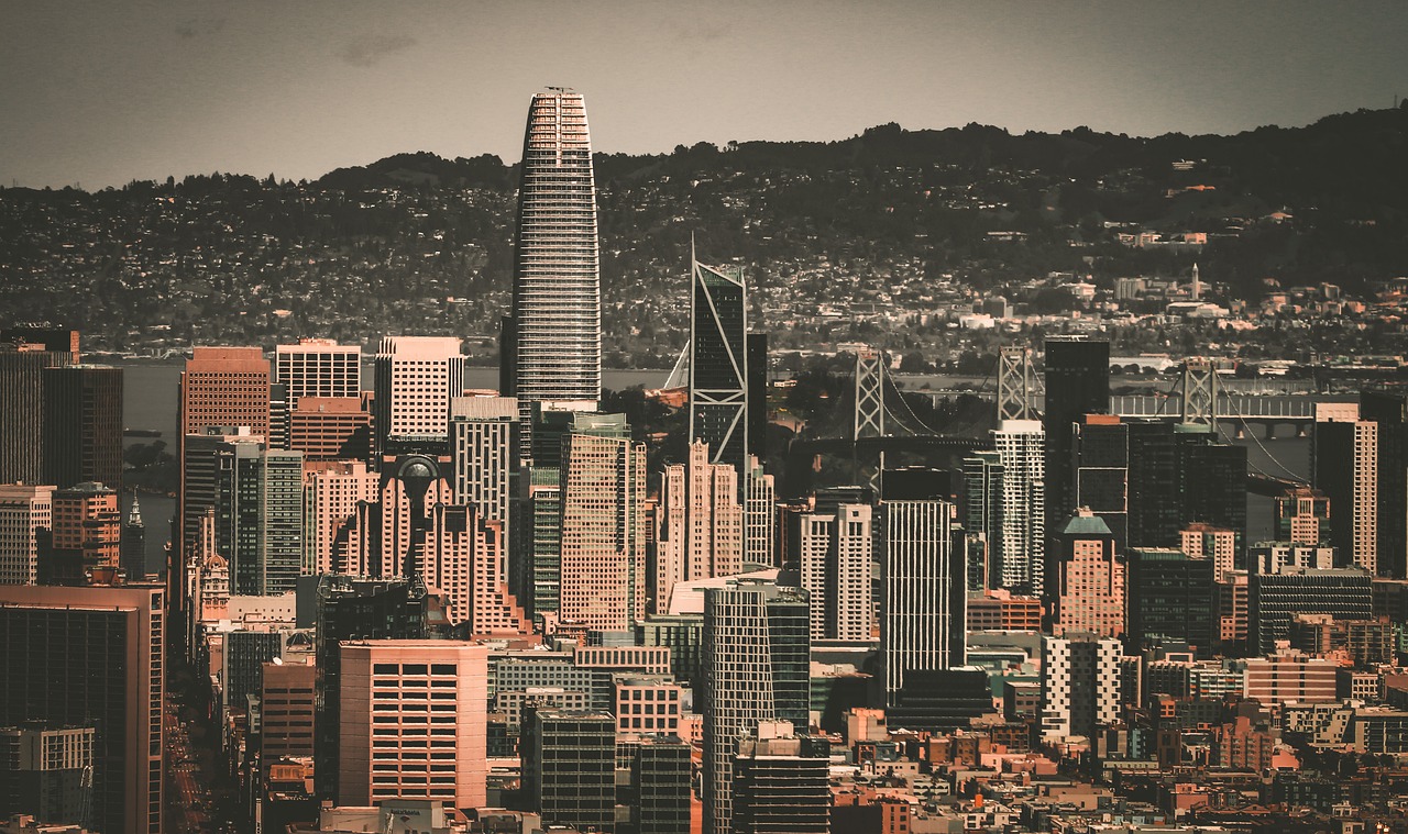 魔术三分雨浇灭马刺！班凯罗+瓦格纳48分对飙巴恩斯，保罗关键战10分该不该退役？.